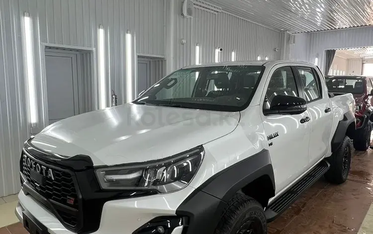 Toyota Hilux 2023 года за 27 500 000 тг. в Актау