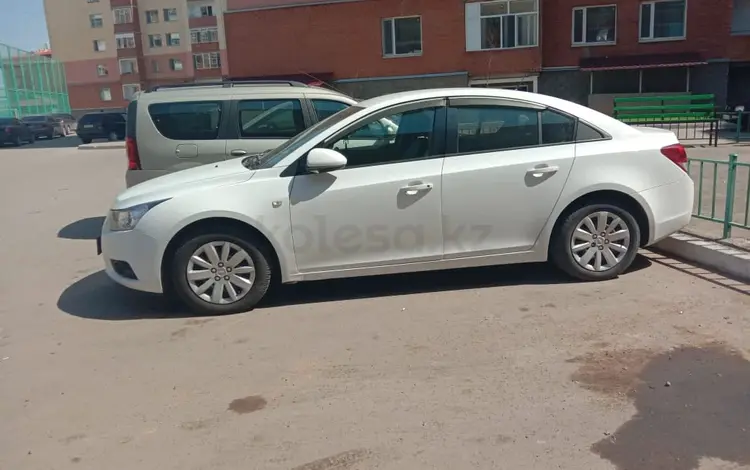 Chevrolet Cruze 2012 годаүшін3 300 000 тг. в Нур-Султан (Астана)