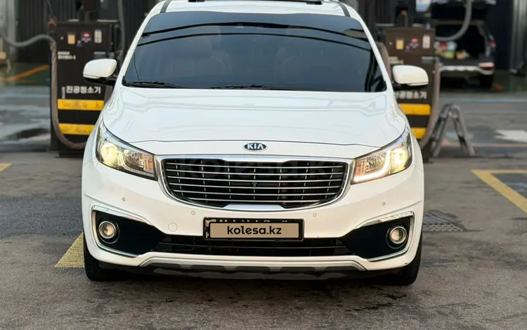 Kia Carnival 2015 года за 10 700 000 тг. в Шымкент