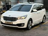Kia Carnival 2015 года за 10 700 000 тг. в Шымкент – фото 2