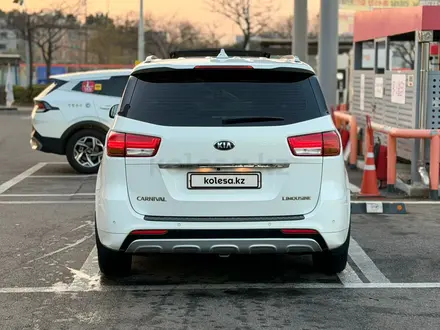 Kia Carnival 2015 года за 10 700 000 тг. в Шымкент – фото 6