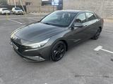 Hyundai Elantra 2022 года за 8 900 000 тг. в Шымкент – фото 2
