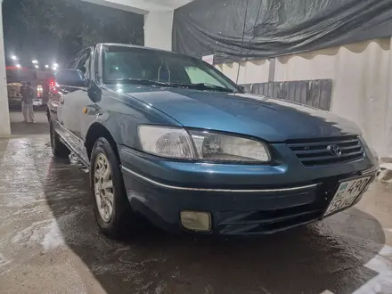 Toyota Camry 1999 года за 2 600 000 тг. в Алматы