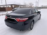 Toyota Camry 2015 года за 6 200 000 тг. в Атырау – фото 3