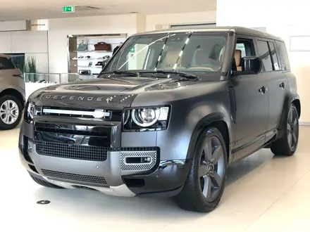 Land Rover Defender 2023 года за 95 500 000 тг. в Актау