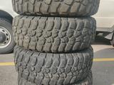 Комплект 265/70R17. Состояние хорошее. Грязевая резина.үшін160 000 тг. в Алматы – фото 4