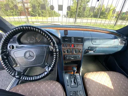 Mercedes-Benz C 220 1993 года за 1 900 000 тг. в Петропавловск – фото 6