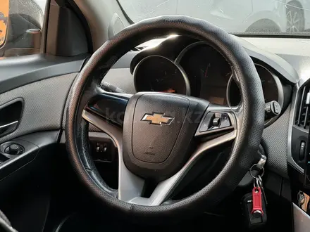 Chevrolet Cruze 2013 года за 4 990 000 тг. в Караганда – фото 7