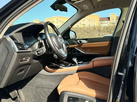 BMW X7 2021 года за 46 000 000 тг. в Астана – фото 28