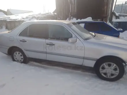 Mercedes-Benz E 200 1993 года за 1 800 000 тг. в Шортанды – фото 2