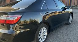 Toyota Camry 2016 года за 9 900 000 тг. в Астана – фото 4