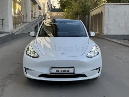 Tesla Model Y 2022 года за 15 000 000 тг. в Алматы