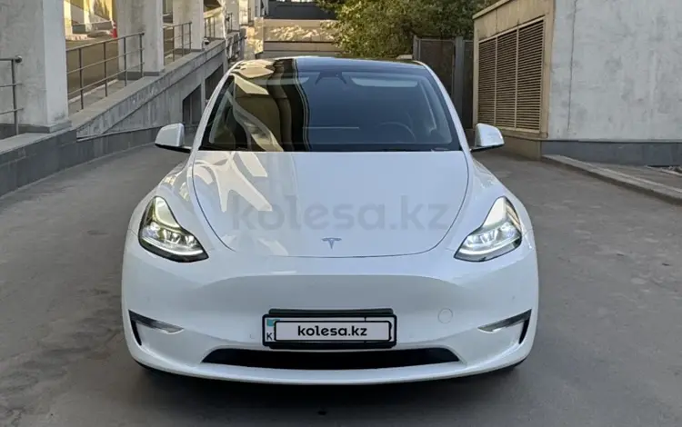 Tesla Model Y 2022 года за 15 000 000 тг. в Алматы