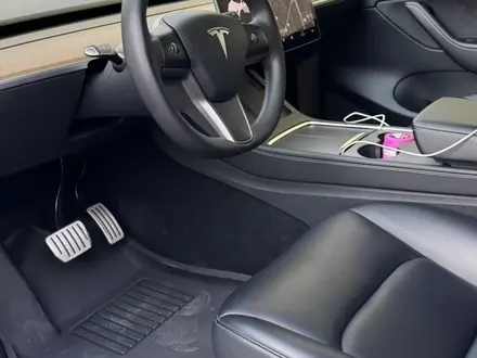 Tesla Model Y 2022 года за 15 000 000 тг. в Алматы – фото 11