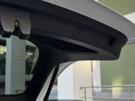 Tesla Model Y 2022 года за 15 000 000 тг. в Алматы – фото 10