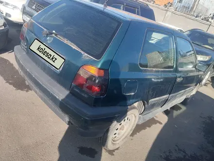 Volkswagen Golf 1994 года за 600 000 тг. в Алматы – фото 2