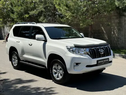 Toyota Land Cruiser Prado 2022 года за 20 800 000 тг. в Алматы