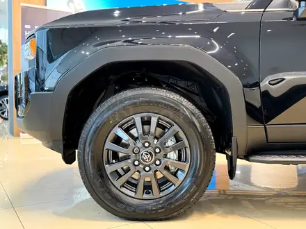 Toyota Land Cruiser Prado Prestige 2025 года за 47 790 000 тг. в Астана – фото 4