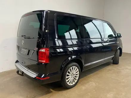 Volkswagen Multivan 2015 года за 4 400 000 тг. в Алматы – фото 2