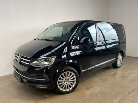 Volkswagen Multivan 2015 года за 4 400 000 тг. в Алматы