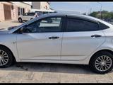 Hyundai Accent 2013 года за 4 500 000 тг. в Жанаозен – фото 2