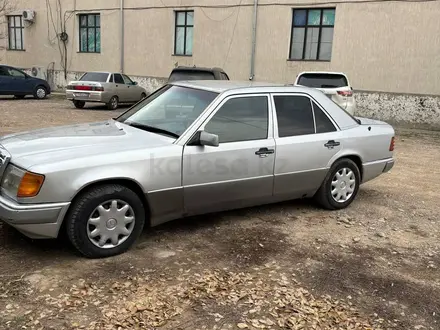 Mercedes-Benz E 230 1992 года за 1 700 000 тг. в Тараз – фото 2