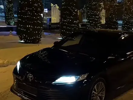 Toyota Camry 2019 года за 12 800 000 тг. в Актобе – фото 8