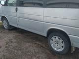 Volkswagen Caravelle 1995 года за 3 700 000 тг. в Караганда