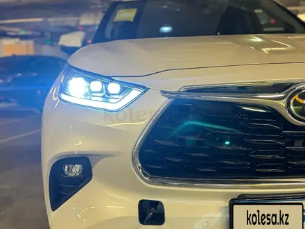 Toyota Highlander Luxe 2025 года за 26 500 000 тг. в Алматы – фото 3