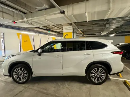 Toyota Highlander Luxe 2025 года за 26 500 000 тг. в Алматы – фото 9