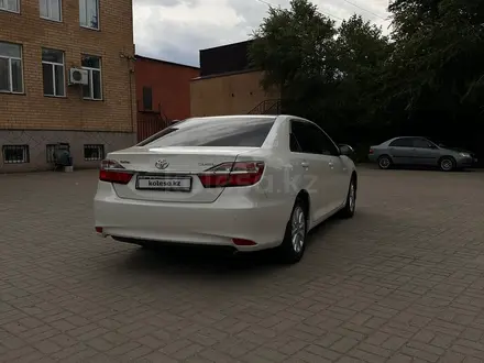 Toyota Camry 2016 года за 12 000 000 тг. в Актобе – фото 7