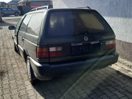 Volkswagen Passat 1991 года за 400 000 тг. в Астана
