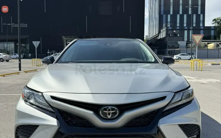 Toyota Camry 2020 года за 16 000 000 тг. в Шымкент