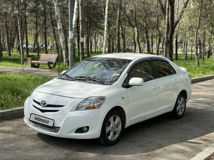 Toyota Yaris 2007 года за 4 100 000 тг. в Алматы – фото 2