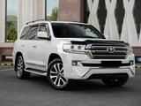 Toyota Land Cruiser 2017 года за 37 000 000 тг. в Алматы