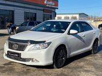 Toyota Camry 2014 года за 8 700 000 тг. в Атырау