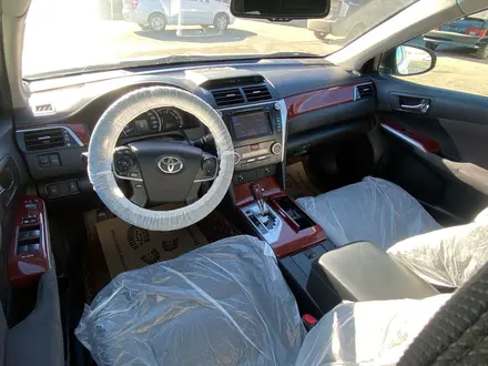 Toyota Camry 2014 года за 8 300 000 тг. в Атырау – фото 4
