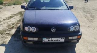 Volkswagen Golf 1994 года за 550 000 тг. в Семей