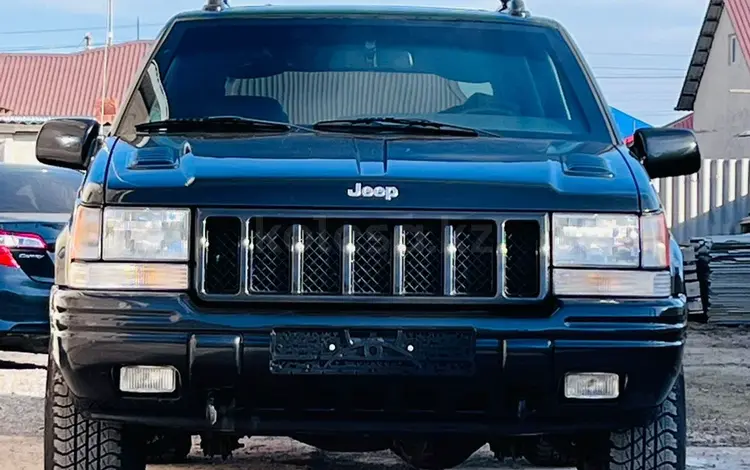 Jeep Grand Cherokee 1993 годаүшін15 000 000 тг. в Атырау