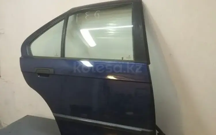 Дверь BMW 3 e36 за 23 000 тг. в Караганда