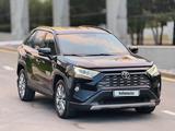Toyota RAV4 2021 года за 13 150 000 тг. в Астана – фото 3