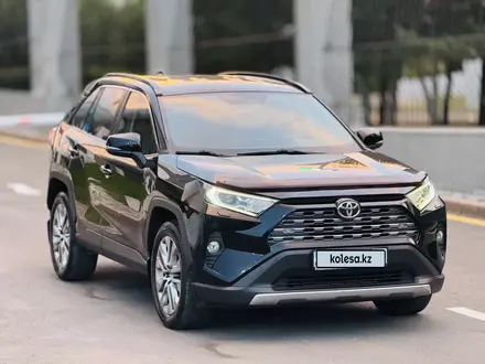 Toyota RAV4 2021 года за 13 150 000 тг. в Астана – фото 3