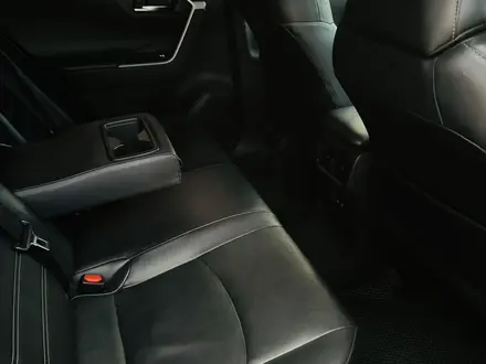 Toyota RAV4 2021 года за 13 150 000 тг. в Астана – фото 16