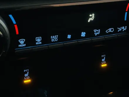 Toyota RAV4 2021 года за 13 150 000 тг. в Астана – фото 27