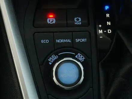 Toyota RAV4 2021 года за 13 150 000 тг. в Астана – фото 28