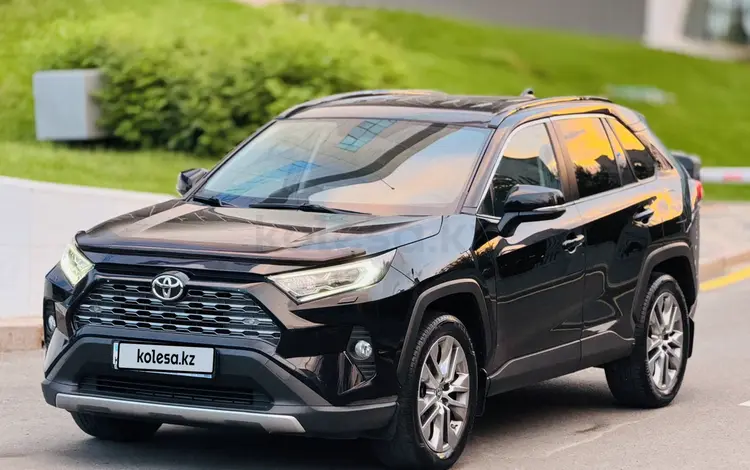 Toyota RAV4 2021 годаүшін13 150 000 тг. в Астана