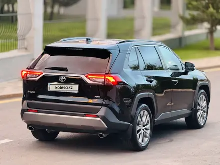 Toyota RAV4 2021 года за 13 150 000 тг. в Астана – фото 5