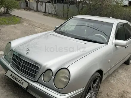 Mercedes-Benz E 230 1996 годаүшін3 000 000 тг. в Алматы – фото 4