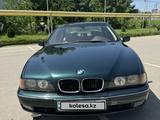BMW 528 1997 года за 2 650 000 тг. в Алматы – фото 3