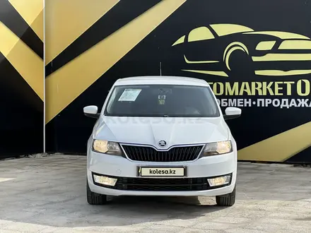 Skoda Rapid 2015 года за 6 000 000 тг. в Атырау – фото 2